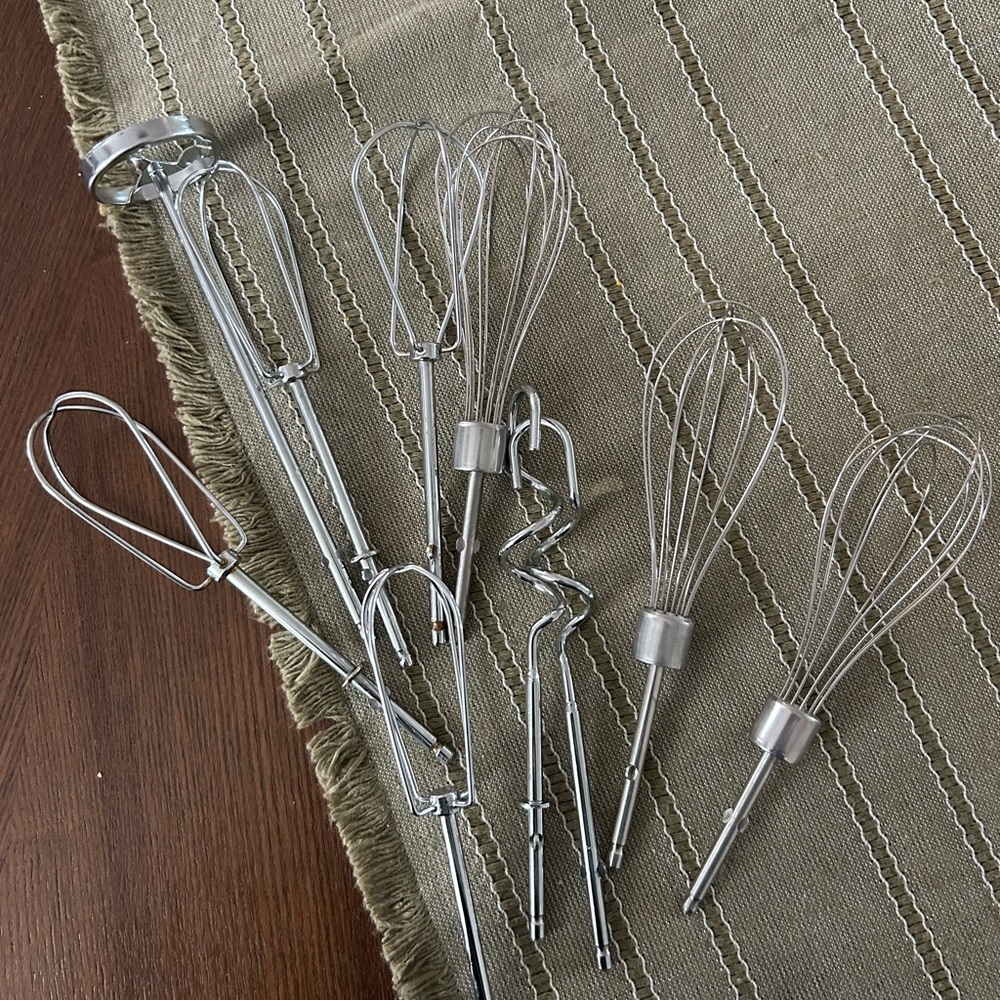 Hand Mixer Utensils Set